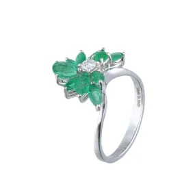 Anello in oro bianco con diamanti e semeraldi mis 13